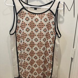 Women’s casual office attire.